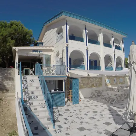 Deniz Evi * Çeşme